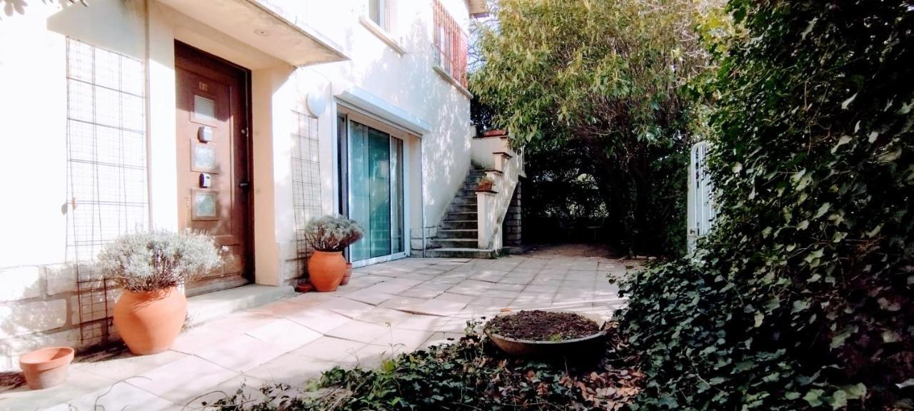 D'hotes Dans Maison Jardin Netflix Prime Video Appartement *