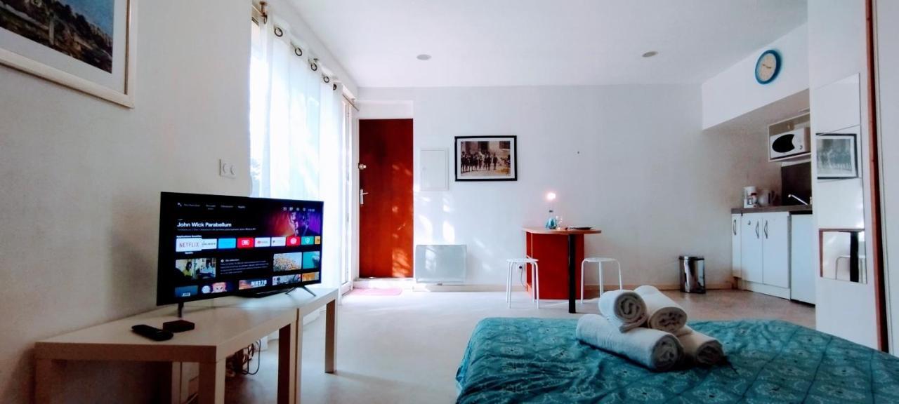 D'hotes Dans Maison Jardin Netflix Prime Video * Avignon